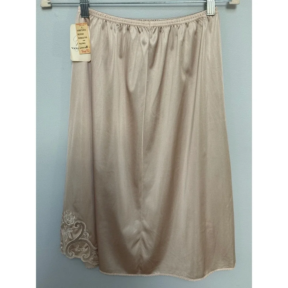 Vanity Fair Vintage Half Slip Beige Nylon Tricot Lace Trim Medium NWT USA